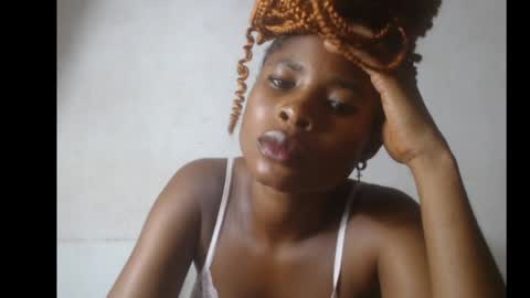 smallsluty online show from May 2026 07:15:02 AM