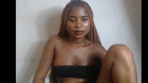 smallsluty online show from May 2026 09:29:02 AM