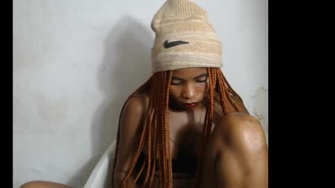 smallsluty online show from June 2026 09:30:01 PM