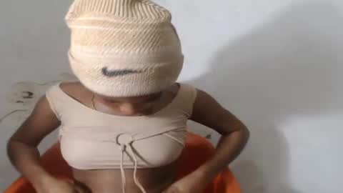 smallsluty online show from June 2026 07:03:02 PM