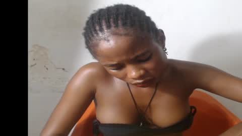 smallsluty online show from June 2026 09:25:01 PM