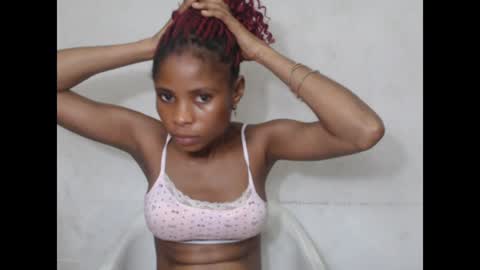 smallsluty online show from July 2026 07:17:02 PM