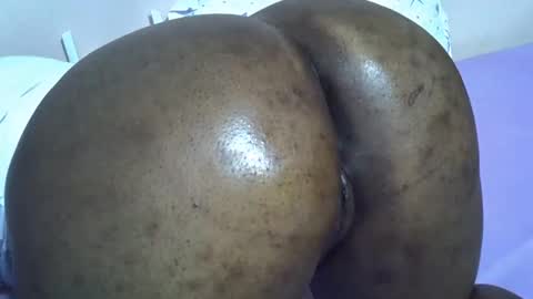 smart_lilly online show from June 2026 07:19:01 PM