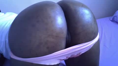 smart_lilly online show from July 2026 05:05:02 AM