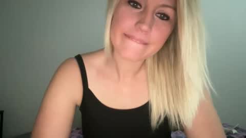 smexxii93 online show from December 2024 08:50:01 PM