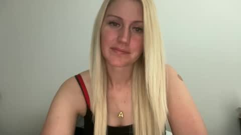 smexxii93 online show from April 2026 03:57:01 PM