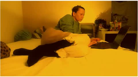 Snapshot of smile_dance_ chatting on February 2025 11:17:02 AM smile_dance_ online show from February 2025 11:17:02 AM