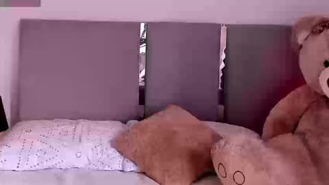 smiledivinity online show from March 2026 09:54:01 PM