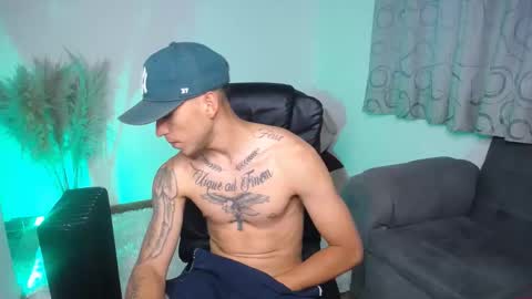 smileexander online show from November 2025 06:55:01 AM