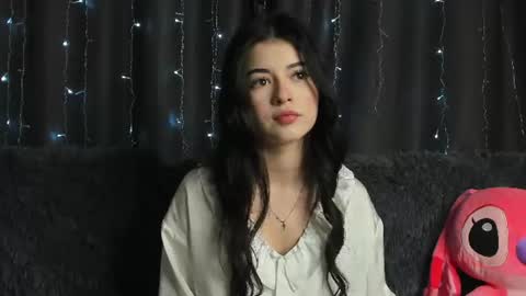 Snapshot of smilesviktoria chatting on June 2026 05:59:02 PM Victoria online show from June 2026 05:59:02 PM