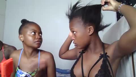 Snapshot of smiley_luv1 chatting on February 2026 01:26:01 AM smiley luv1 online show from February 2026 01:26:01 AM