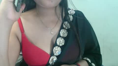 Snapshot of smiley_queen99 chatting on May 2026 04:45:02 PM smiley online show from May 2026 04:45:02 PM
