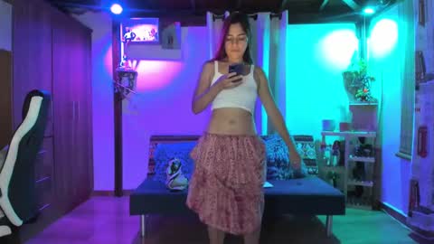 SmilingSalor online show from February 2025 01:00:01 AM