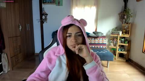 SmilingSalor online show from October 2025 11:41:02 AM