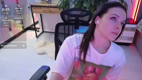smilym online show from June 2026 08:02:01 PM