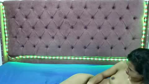 JONH SMITH AND ALIX SMITH online show from December 2024 04:50:02 AM