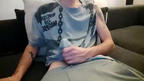 Smokeandwatching online show from December 2024 03:21:02 AM