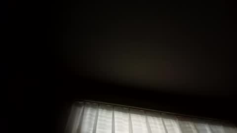 Snapshot of smokeandwatching chatting on April 2026 06:29:02 AM Smokeandwatching online show from April 2026 06:29:02 AM