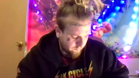 smoke online show from January 2025 06:06:02 PM