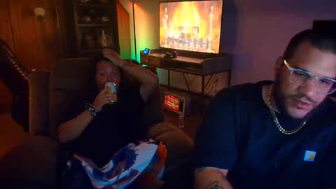 Snapshot of smokewithus2519 chatting on October 2025 02:01:01 AM Come Smoke With Us online show from October 2025 02:01:01 AM