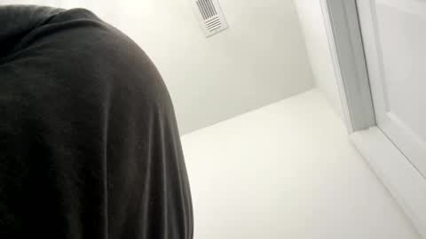 smokeymt420 online show from September 2025 10:33:01 PM