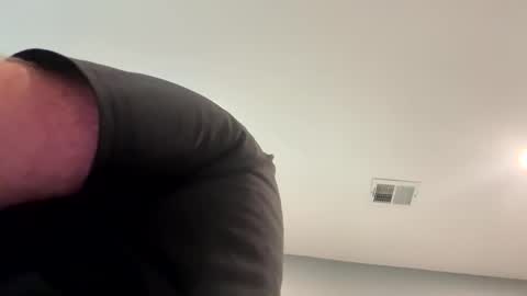 smokeymt420 online show from May 2026 04:59:02 PM