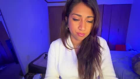 Carolina online show from December 2024 11:45:02 AM