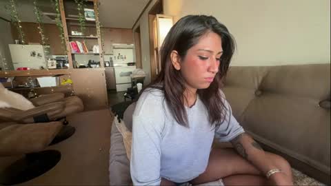 Carolina online show from March 2025 04:03:02 PM