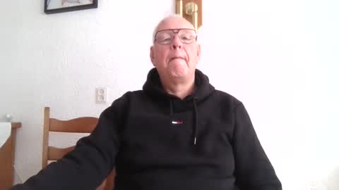 Snapshot of smoothy5460 chatting on February 2025 10:29:02 AM smoothy5460 online show from February 2025 10:29:02 AM