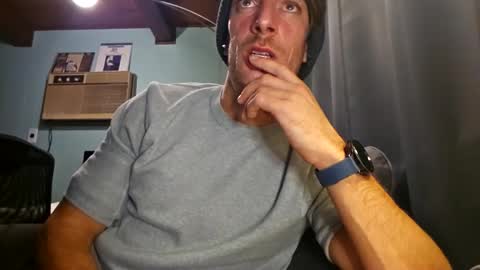 Snapshot of snackyyyy chatting on February 2026 03:25:02 AM Snackyyyy online show from February 2026 03:25:02 AM