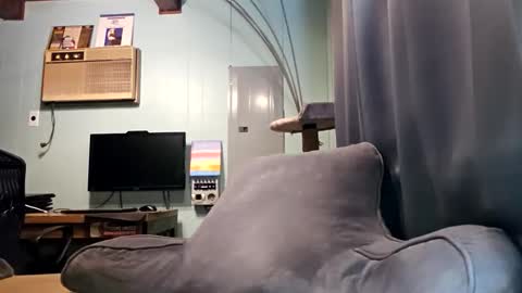 Snapshot of snackyyyy chatting on February 2026 02:43:01 AM Snackyyyy online show from February 2026 02:43:01 AM