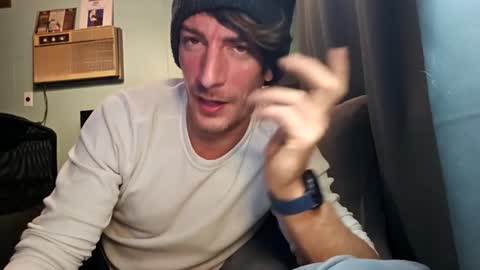 Snapshot of snackyyyy chatting on February 2026 02:23:01 AM Snackyyyy online show from February 2026 02:23:01 AM