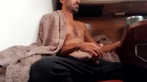 snag1_8 online show from October 2025 09:54:02 AM