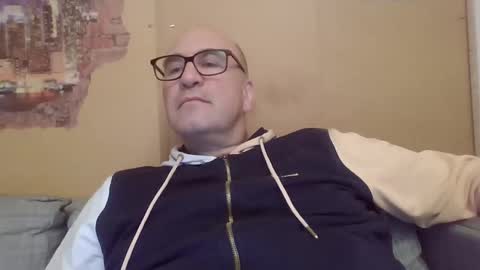 sneakerboy18 online show from January 2025 03:32:01 PM