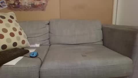 sneakerboy18 online show from November 2025 08:09:01 PM