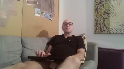 sneakerboy18 online show from March 2026 11:23:01 AM