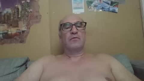 sneakerboy18 online show from May 2026 01:39:01 PM