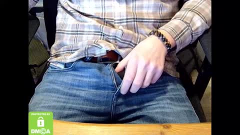 Sneakybill online show from February 2025 09:09:01 PM