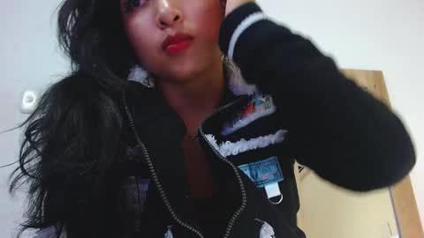 Snapshot of sneakyy_fantasy chatting on December 2024 08:49:02 AM Hellen online show from December 2024 08:49:02 AM