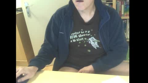 sneaxfreund online show from January 2025 12:18:01 AM