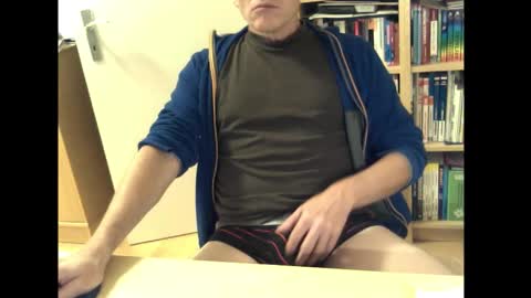 sneaxfreund online show from November 2025 12:10:02 AM