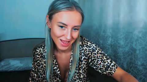 Sneja online show from February 2026 02:32:02 PM