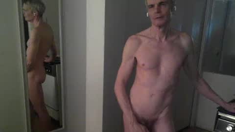 snoro111 online show from April 2026 12:11:02 AM