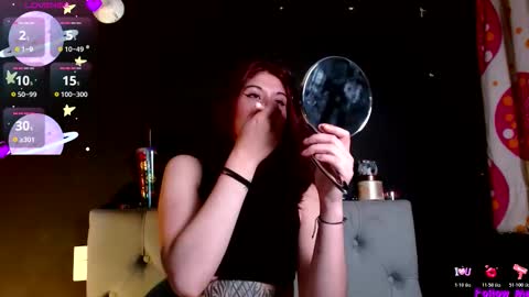 Snapshot of snow_baall chatting on March 2026 06:01:01 PM IG OF red moonn online show from March 2026 06:01:01 PM