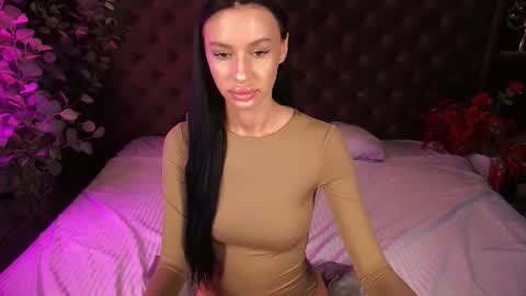 Snapshot of snow_whiteeex chatting on October 2025 06:44:01 AM snow_whiteeex online show from October 2025 06:44:01 AM