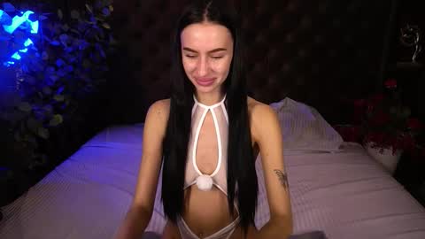 Snapshot of snow_whiteeex chatting on October 2025 05:52:02 AM snow_whiteeex online show from October 2025 05:52:02 AM