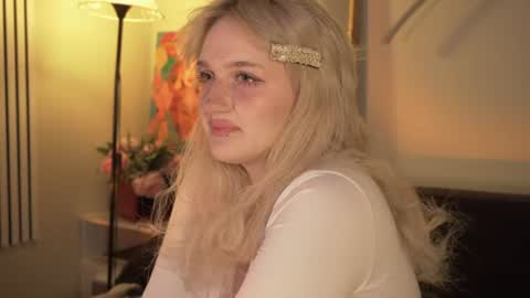 Ellie online show from July 2026 05:33:01 AM