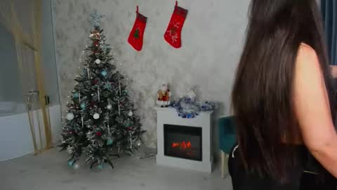 snowingwinter online show from December 2025 07:31:02 PM