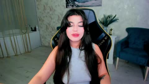 snowingwinter online show from May 2026 04:07:02 AM