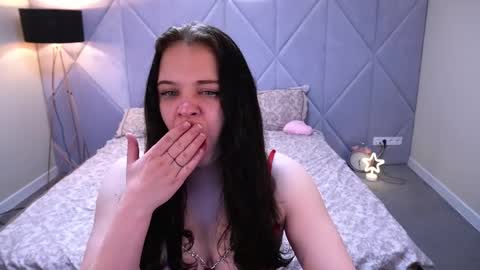 snowwhite_bella online show from May 2026 06:47:01 PM